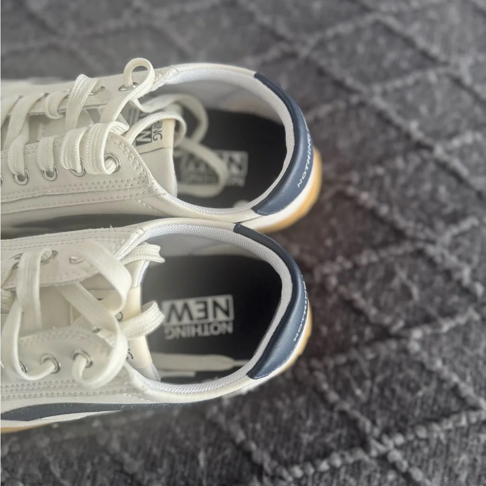 Women's White Sneakers - Picture 6 of 8